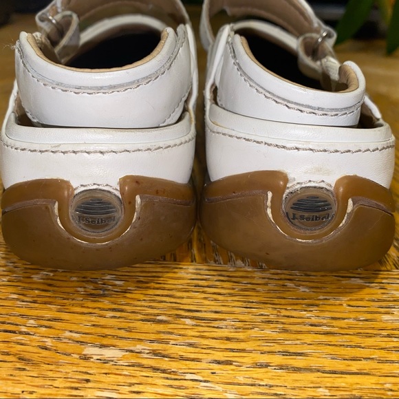 Josef Seibel White Mary Jane (Velcro Straps) - Picture 10 of 11